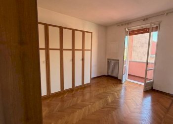 Camera da letto - Trilocale via Trieste, 54, Biella - foto 37