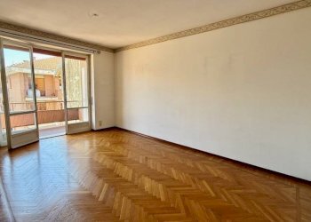 Camera da letto - Trilocale via Trieste, 54, Biella - foto 41