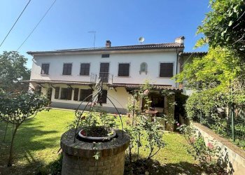 Facciata - Rustic strada Canelli, Nizza Monferrato - photo 2