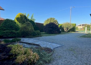 Posto macchina - Villa via Giuseppe Garibaldi, Vigliano Biellese - foto 2