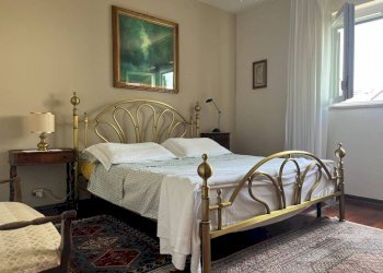Camera da letto - Villa via Giuseppe Garibaldi, Vigliano Biellese - foto 31
