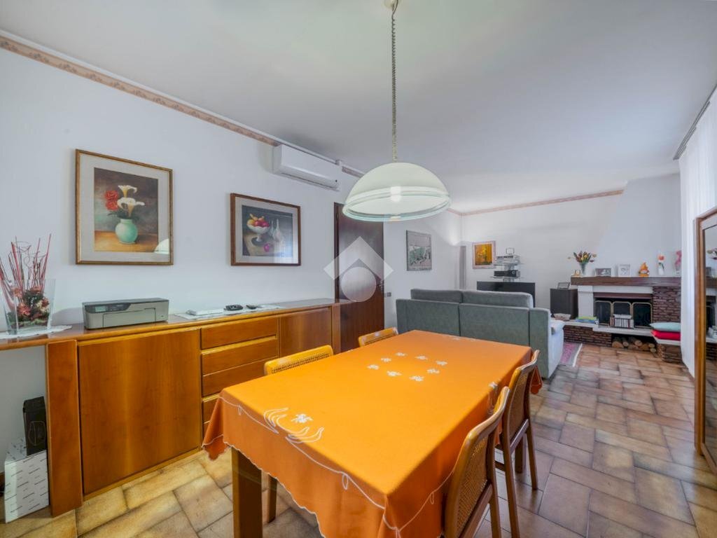 Villa Strada Statale Romana Nord, Carpi - foto 1