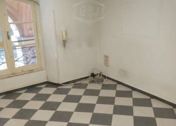 Locale Commerciale Via Paleocapa, Savona (zona Centro) - foto 12