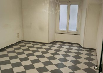 Locale Commerciale Via Paleocapa, Savona (zona Centro) - foto 15