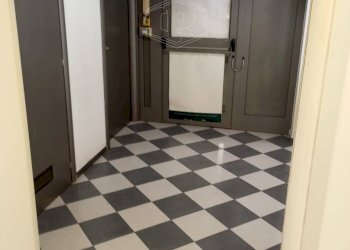 Locale Commerciale Via Paleocapa, Savona (zona Centro) - foto 21