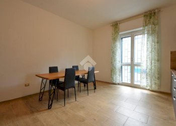Three-room apartment Viale Europa, Gessate - photo 9