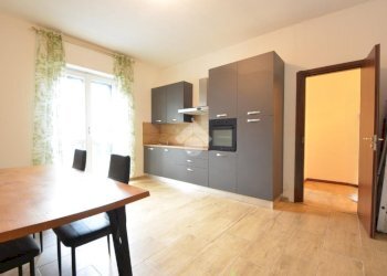 Three-room apartment Viale Europa, Gessate - photo 12