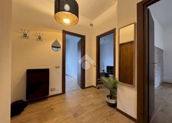 Three-room apartment Viale Europa, Gessate - photo 14
