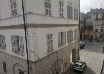 Stabile - Palazzo Piazza Giorgio Gandolfi, Ceva - foto 3