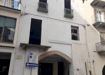 Stabile - Palazzo Piazza Giorgio Gandolfi, Ceva - foto 11