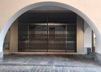 Shop Via Roma, Ceva - photo 1