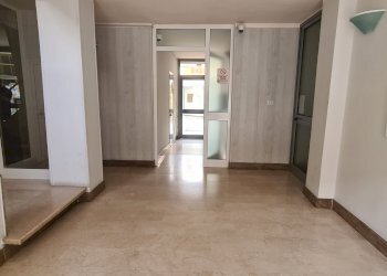 Androne - Appartamento via Vittorio Bersezio, 3, Cuneo (zona Centro) - foto 4
