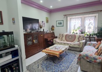 Soggiorno - Appartamento via Vittorio Bersezio, 3, Cuneo (zona Centro) - foto 8