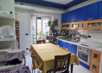 Cucina - Appartamento via Vittorio Bersezio, 3, Cuneo (zona Centro) - foto 14