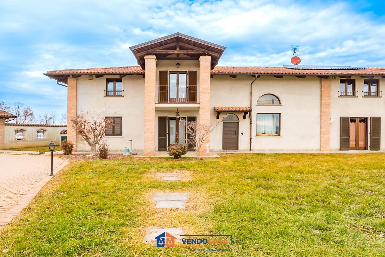 Casa indipendente Genola - foto 1