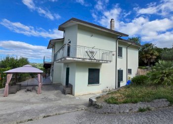 Foto 1 - Villa a Schiera C/da Saraceno, Montemarano - foto 1