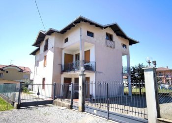 Foto 1 - Villa Via Magliazza
 
39, Vigliano Biellese - foto 1