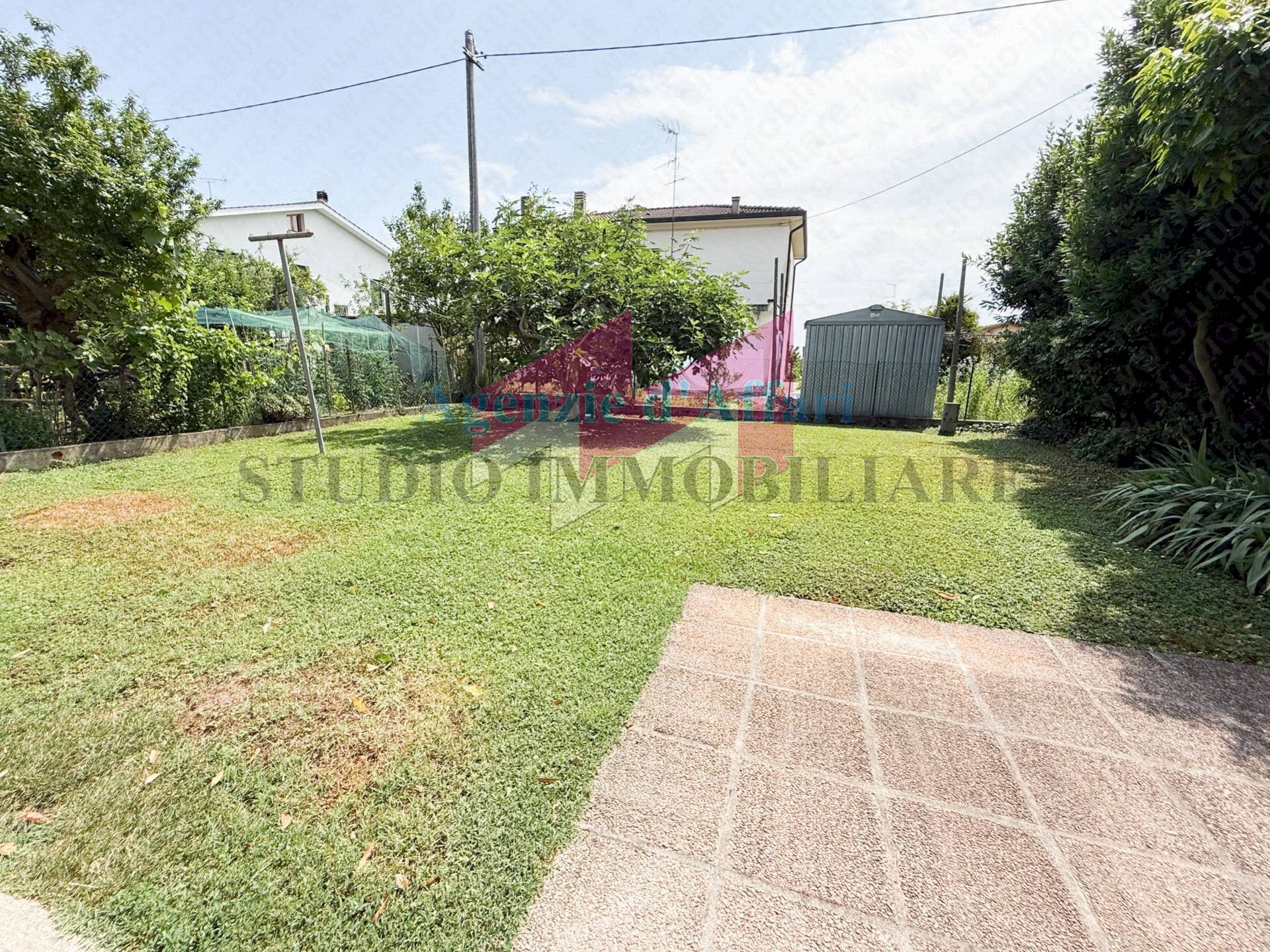 Foto 2 - Semi-detached house via mercanta, Castelmassa - photo 2