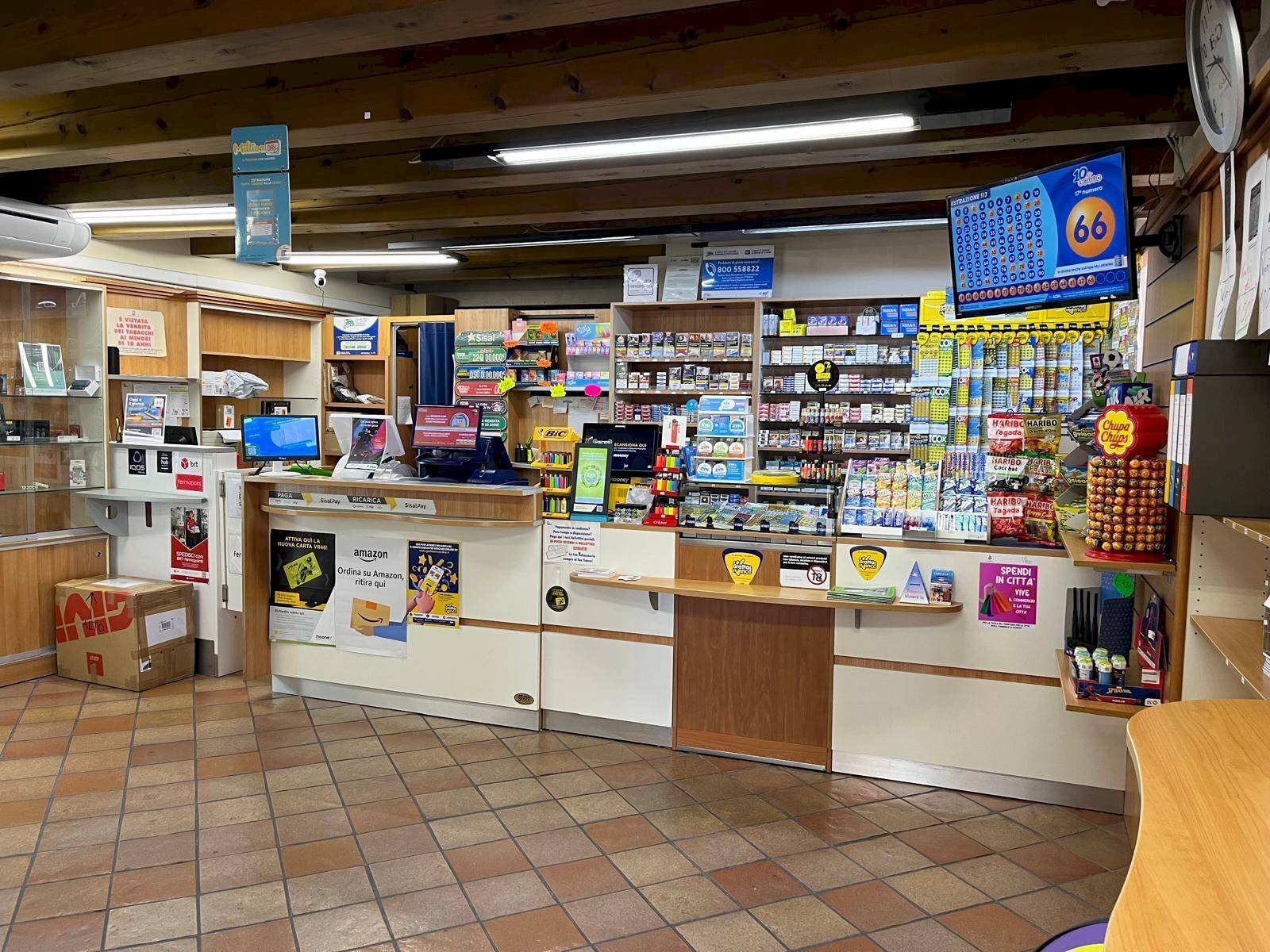 Foto 1 - Commercial Activity Villafranca di Verona - photo 1