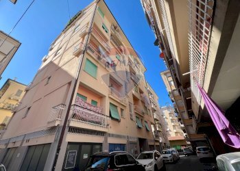 Edificio all\'aperto - Quadrilocale Via Giuseppe Bontà
 
17, Chiavari - foto 1