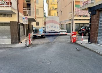 Edificio all\'aperto - Quadrilocale Via Giuseppe Bontà
 
17, Chiavari - foto 3