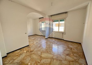 Stanza vuota - Quadrilocale Via Giuseppe Bontà
 
17, Chiavari - foto 12