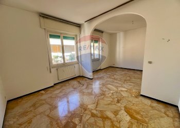 Stanza vuota - Quadrilocale Via Giuseppe Bontà
 
17, Chiavari - foto 14