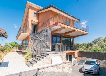 Casa all\'aperto - Villa VIA MARIO GIUSTI
 
10, Pedara - foto 1