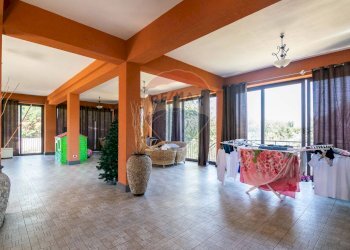 Soggiorno - Villa VIA MARIO GIUSTI
 
10, Pedara - foto 5