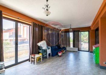 Soggiorno - Villa VIA MARIO GIUSTI
 
10, Pedara - foto 8