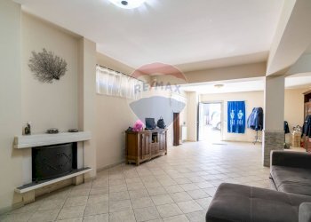 Soggiorno - Villa VIA MARIO GIUSTI
 
10, Pedara - foto 9