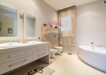 Bagno - Villa VIA MARIO GIUSTI
 
10, Pedara - foto 19