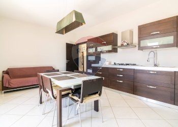 Sala da pranzo - Villa VIA MARIO GIUSTI
 
10, Pedara - foto 23