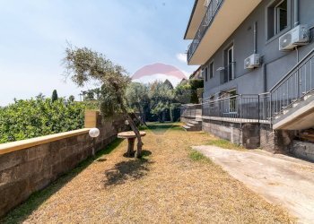 Giardino - Villa Via Gallinaro
 
34, Aci Castello - foto 8