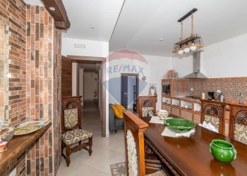 Sala da pranzo - Villa Via Gallinaro
 
34, Aci Castello - foto 37