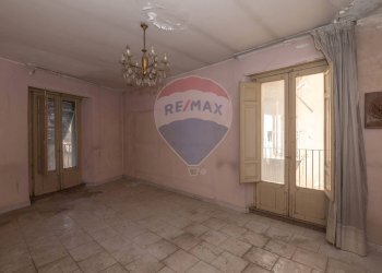 Stanza vuota - Casa indipendente Via San Pietro
 
29, Caltagirone - foto 11