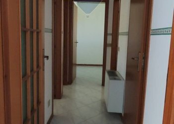 Hall / corridoio - Appartamento VIA MARIO SCELBA
 
4/B, Caltagirone - foto 38