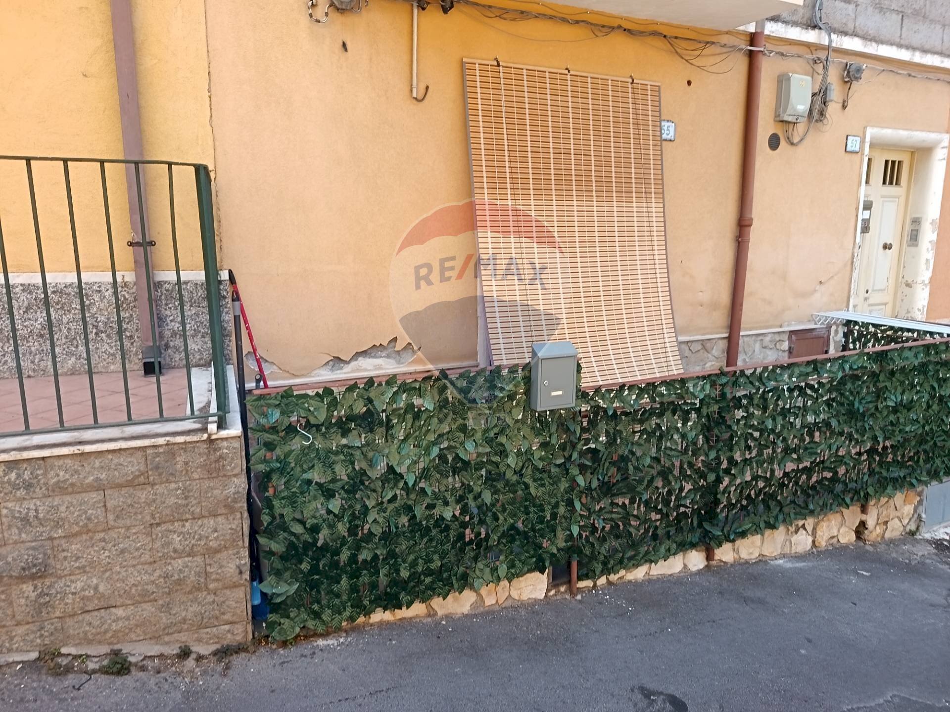 Edificio all\'aperto - Casa semi indipendente Via Madonna delle Grazie
55, Paterno - foto 3