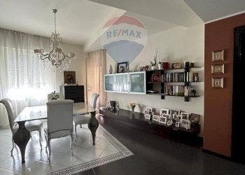 Sala da pranzo - Trilocale via della VIttoria
 
11, Viganò - foto 6