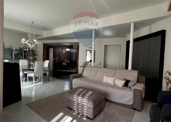 Sala da pranzo - Trilocale via della VIttoria
 
11, Viganò - foto 21