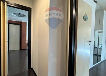 Hall / corridoio - Trilocale via della VIttoria
 
11, Viganò - foto 27