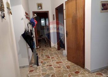 Hall / corridoio - Appartamento via Gulfi
 
176, Chiaramonte Gulfi - foto 4