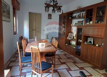 Sala da pranzo - Appartamento via Gulfi
 
176, Chiaramonte Gulfi - foto 23