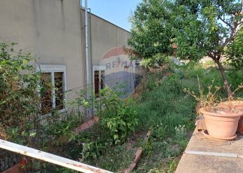 Giardino - Appartamento via Gulfi
 
176, Chiaramonte Gulfi - foto 26