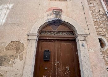 Edificio all\'aperto - Semi-detached house via Chiesa
 
6/8, Ferrazzano - photo 2