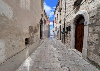 Edificio all\'aperto - Semi-detached house via Chiesa
 
6/8, Ferrazzano - photo 11