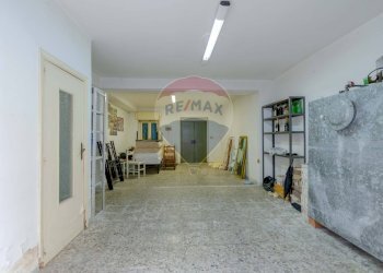 Hall / corridoio - Box Via Antonio Cantore
 
49, Martina Franca - foto 1