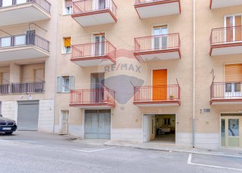 Edificio all\'aperto - Box Via Antonio Cantore
 
49, Martina Franca - foto 5