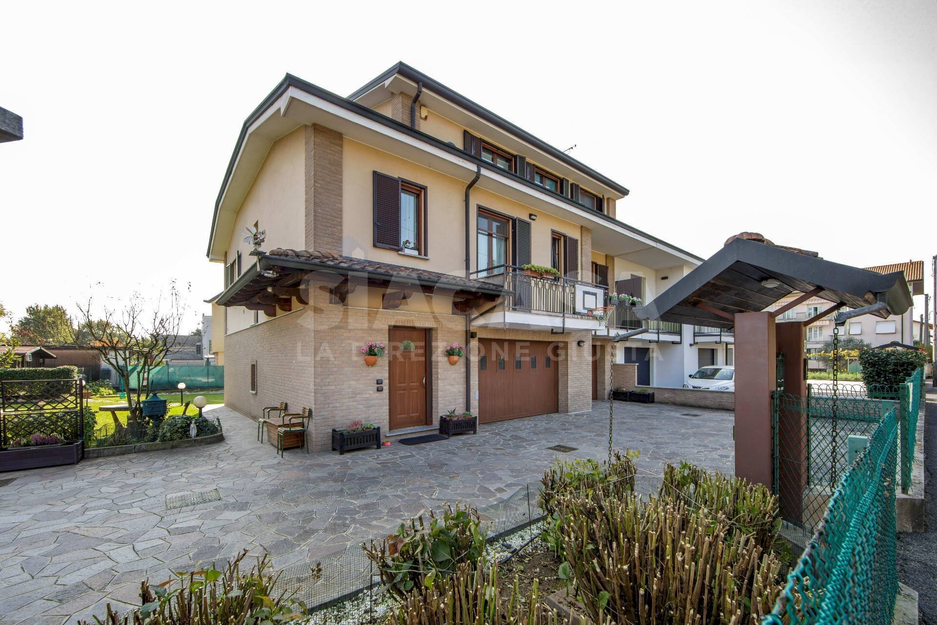Foto 2 - Villa via Don Giovanni Leoni
 
32, Aicurzio - foto 2