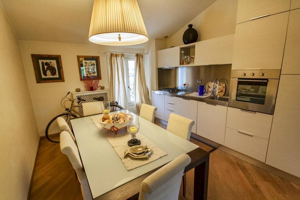 Cucina - Appartamento piazza Henry Moore, Forte dei Marmi - foto 2